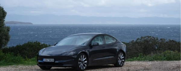 Αυτό είναι το Tesla που κάνει 828 km με μια φόρτιση