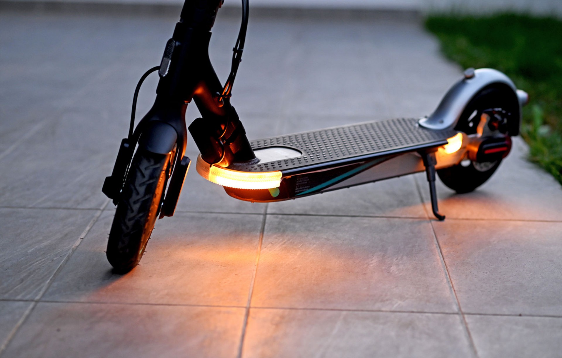 Το φλας γίνεται υποχρεωτικό στα πατίνια – Ποια ευρωπαϊκή χώρα κάνει την αρχή;