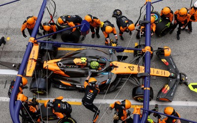 Pit stop challenge με τη McLaren F1 team και nutribullet! [video]