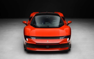 Η Ferrari Testarossa επέστρεψε – Υβριδική, τετρακίνητη, με 1.050 ίππους