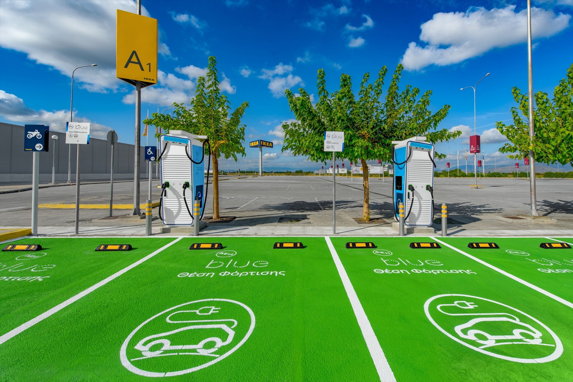 4 Χρόνια ΔΕΗ blue: Πόσο άλλαξε τη δημόσια φόρτιση στην Ελλάδα; 