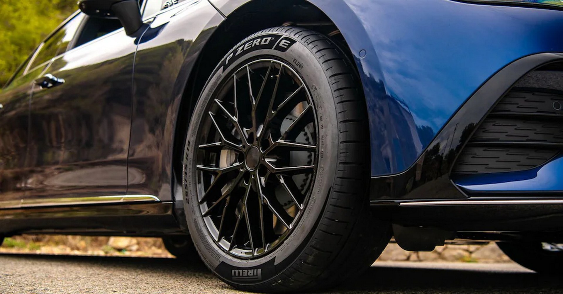 Το ελαστικό της Pirelli που σαρώνει τα βραβεία - Είναι κορυφή στο βρεγμένο