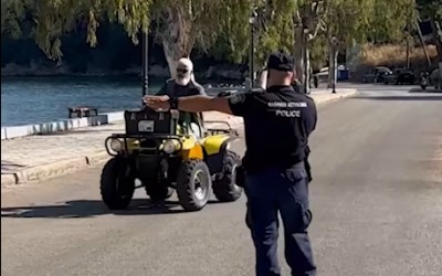 Αστυνομία: Το μπλόκο που δεν θα ξεχάσει κανείς – Αντί για πρόστιμο 350 ευρώ μοίρασε δώρα