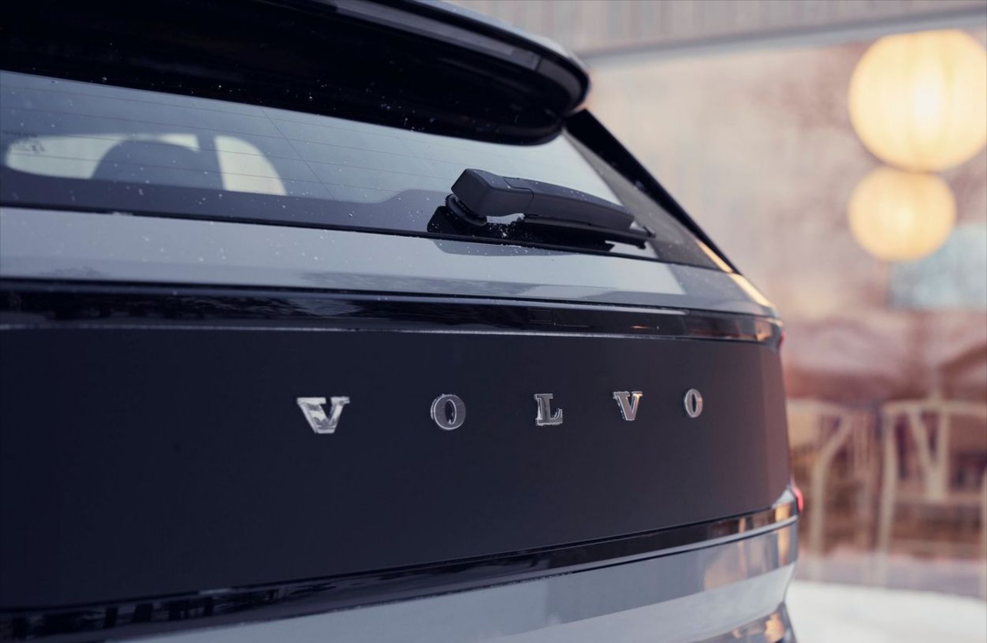 Η πρώτη εικόνα του νέου SUV της Volvo – Τη διέρρευσε το ίδιο το αφεντικό