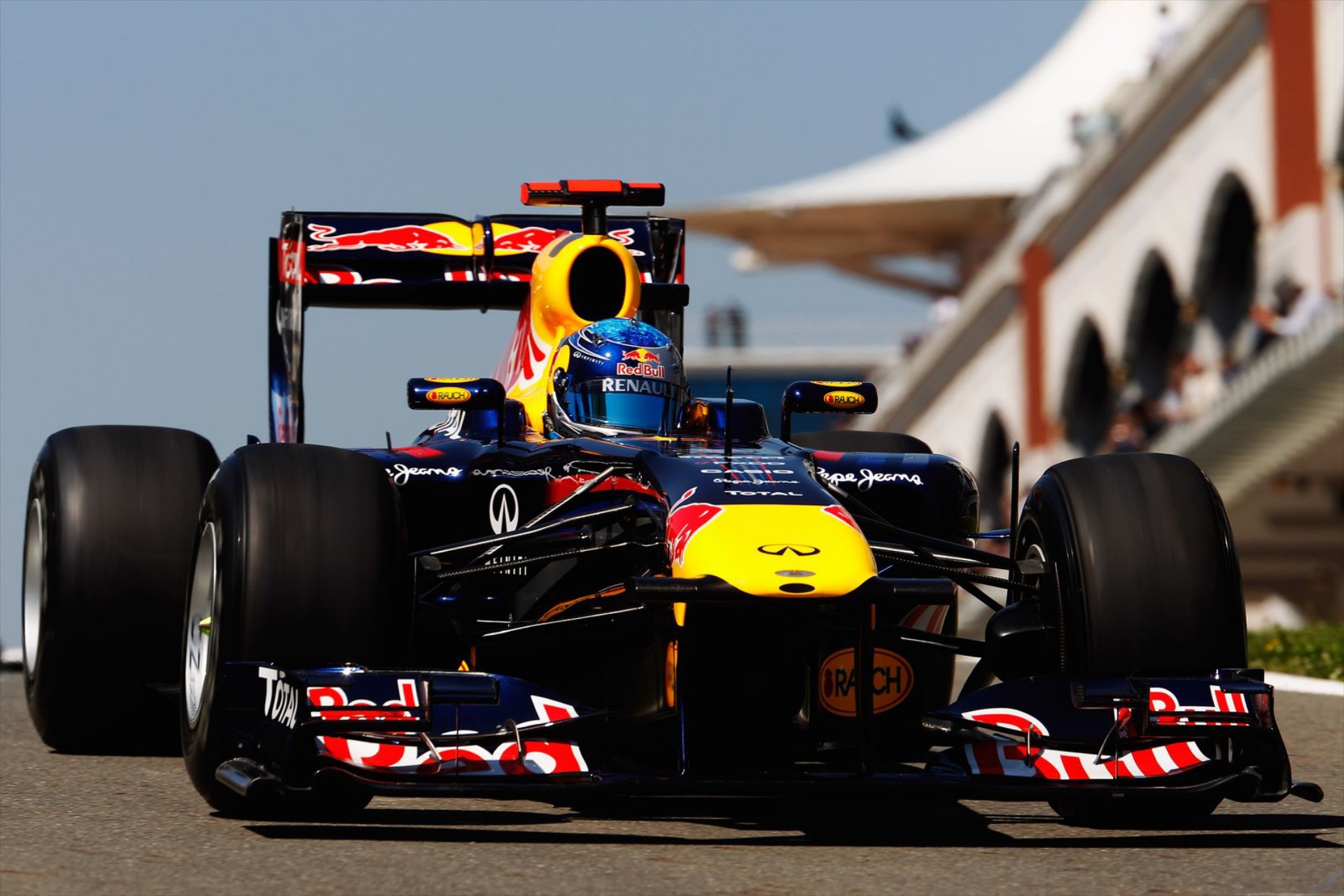 F1: Πρώτος θα ξεκινήσει αύριο ο Vettel