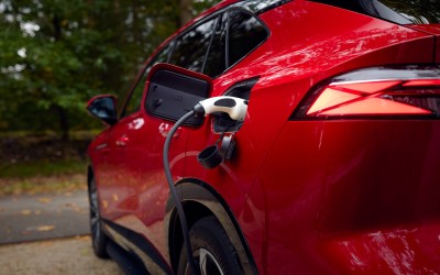 Η Κίνα «απαγορεύει» τα plug in hybrid με μικρές μπαταρίες