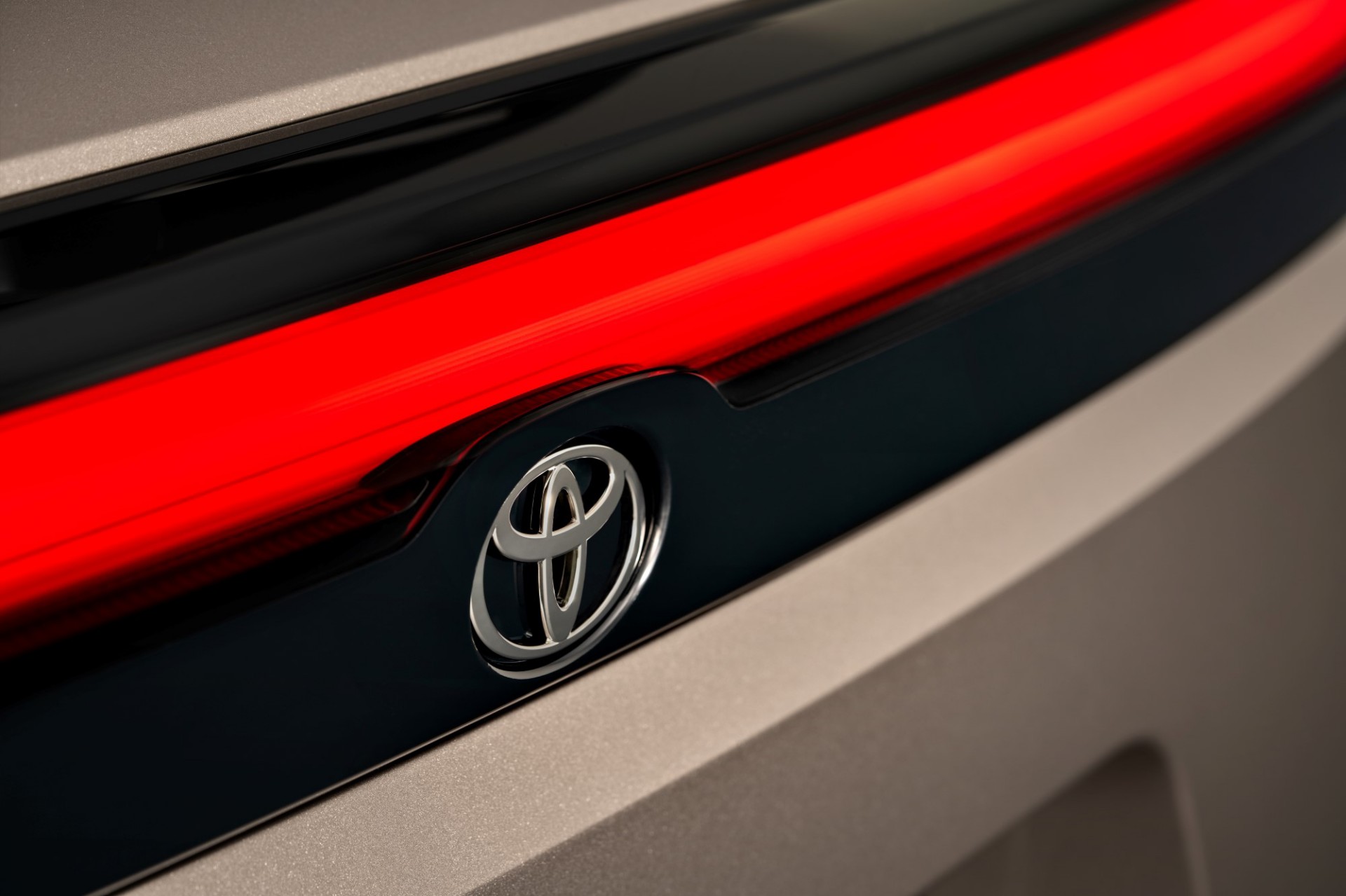 4.000 ευρώ φθηνότερο το SUV της Toyota - Μόλις ανανεώθηκε