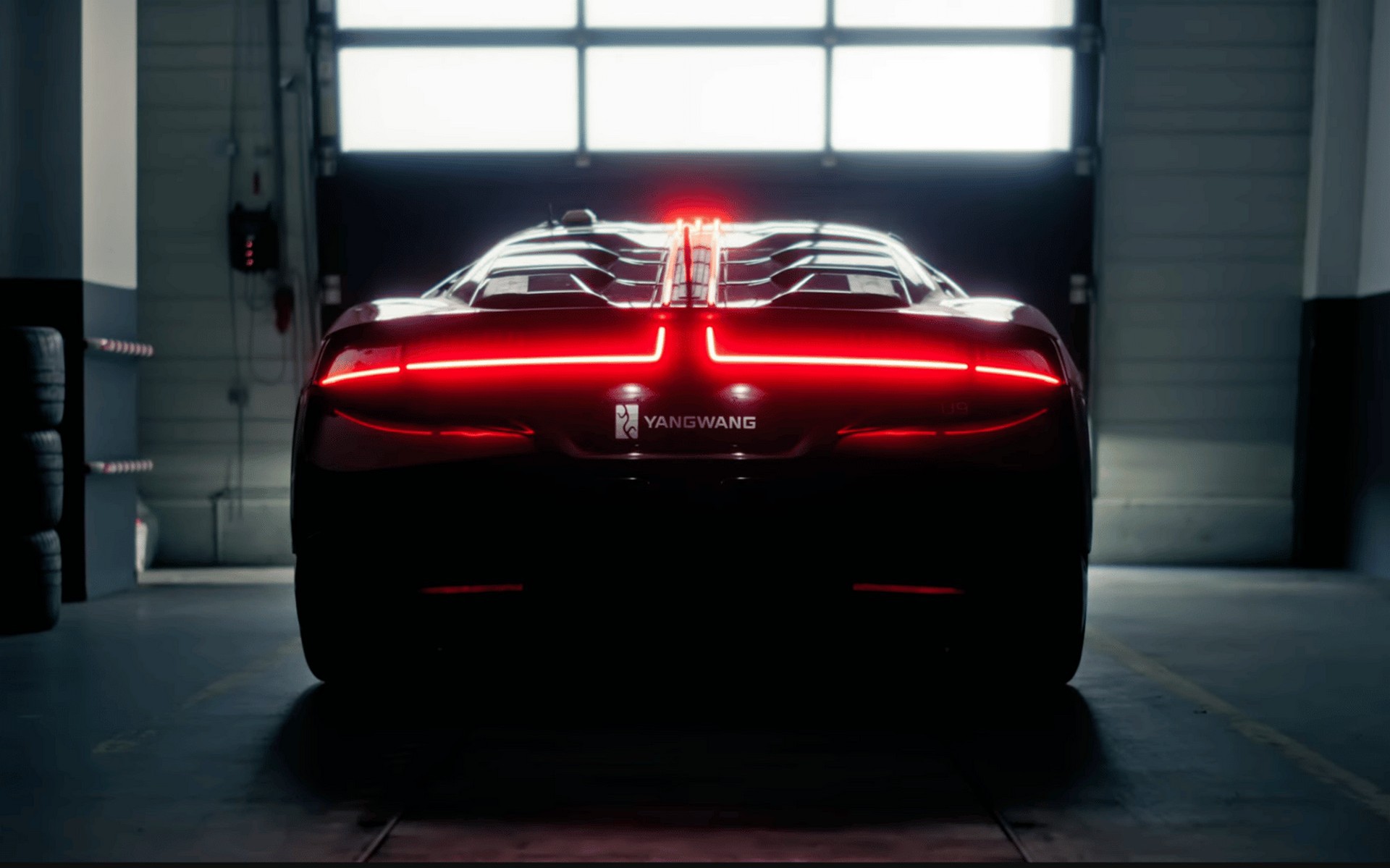 Τι κάνουν οι Κινέζοι; Πουλάνε το ταχύτερο αυτοκίνητο του κόσμου για 1,2 εκατ. ευρώ 