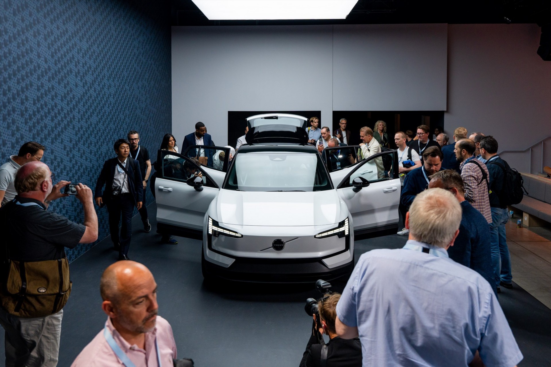 H Volvo δίνει δωρεάν φόρτιση στο σπίτι για ένα έτος – Από ποια ευρωπαϊκή χώρα ξεκινά  