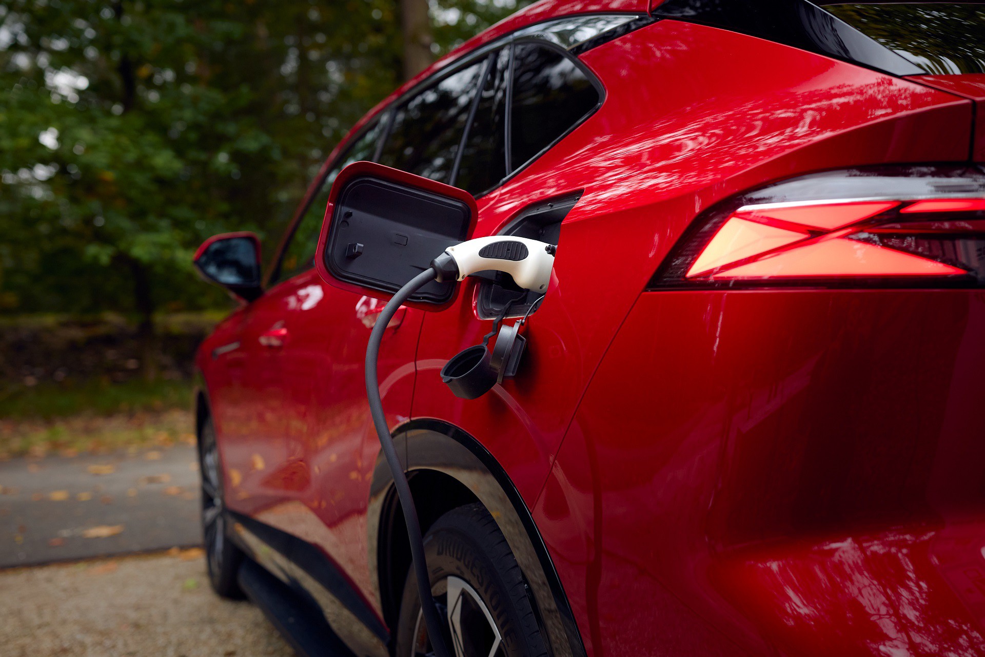 Έρχονται Plug-In Hybrid με υποχρεωτική φόρτιση; Τα πλάνα της Ευρώπης