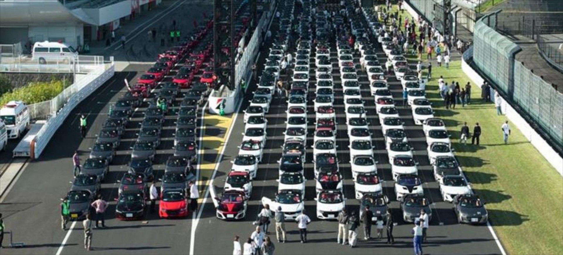 Οι φανατικοί της Honda έκλεισαν την πίστα της Suzuka – Και μπήκαν στα ρεκόρ Guinness