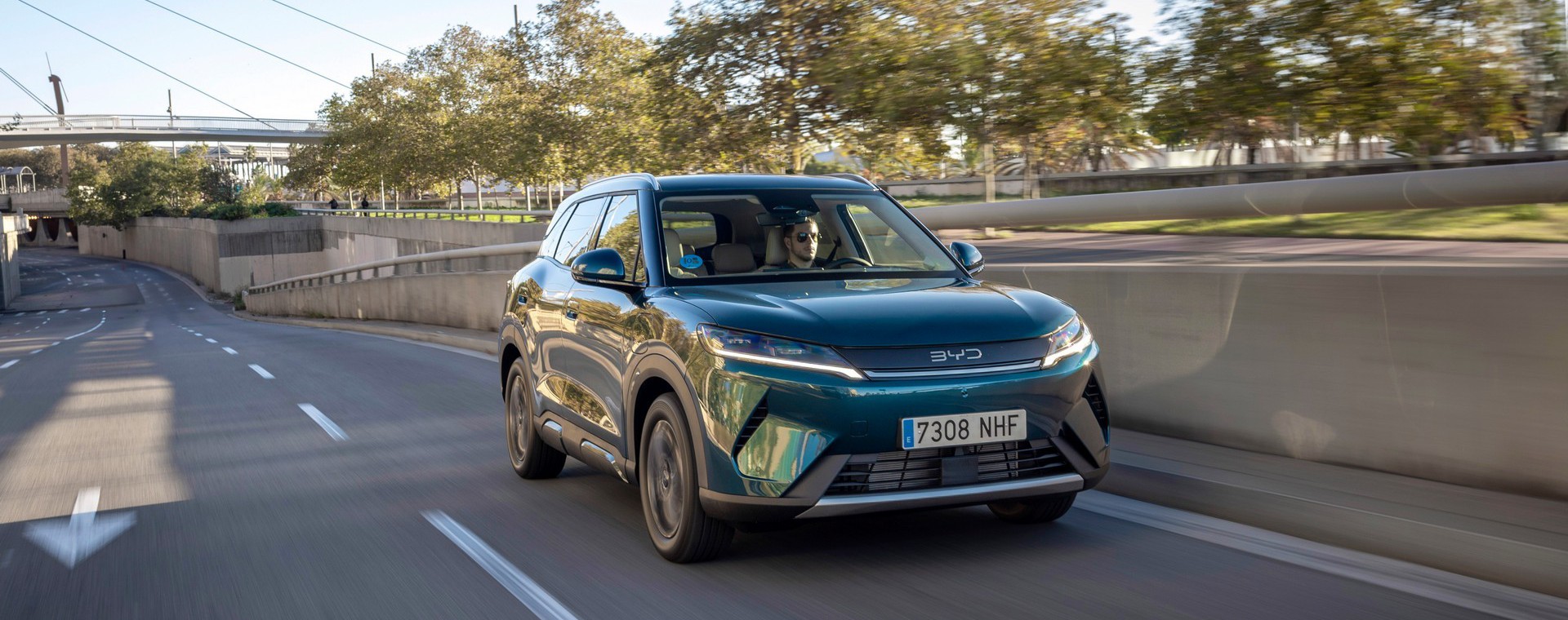 Οδηγούμε στη Βαρκελώνη το νέο BYD Atto 2 DM-i – Πρώτες τιμές στην Ευρώπη