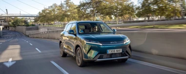 Οδηγούμε στη Βαρκελώνη το νέο BYD Atto 2 DM-i – Πρώτες τιμές στην Ευρώπη