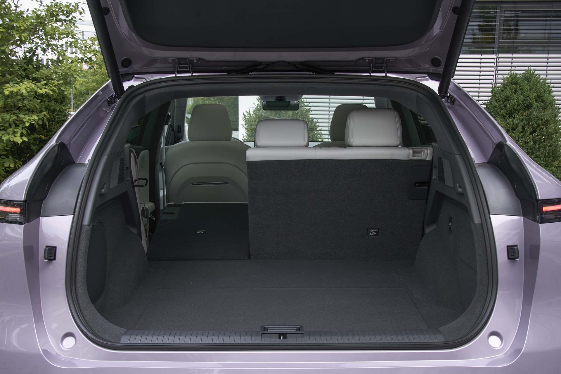 Δείτε τιμή στην Ελλάδα - Μόλις ήρθε ολοκαίνουριο SUV με 571 λίτρα πορτ μπαγκάζ