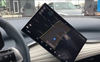 Ο λόγος που η BYD κατήργησε την περιστρεφόμενη οθόνη!