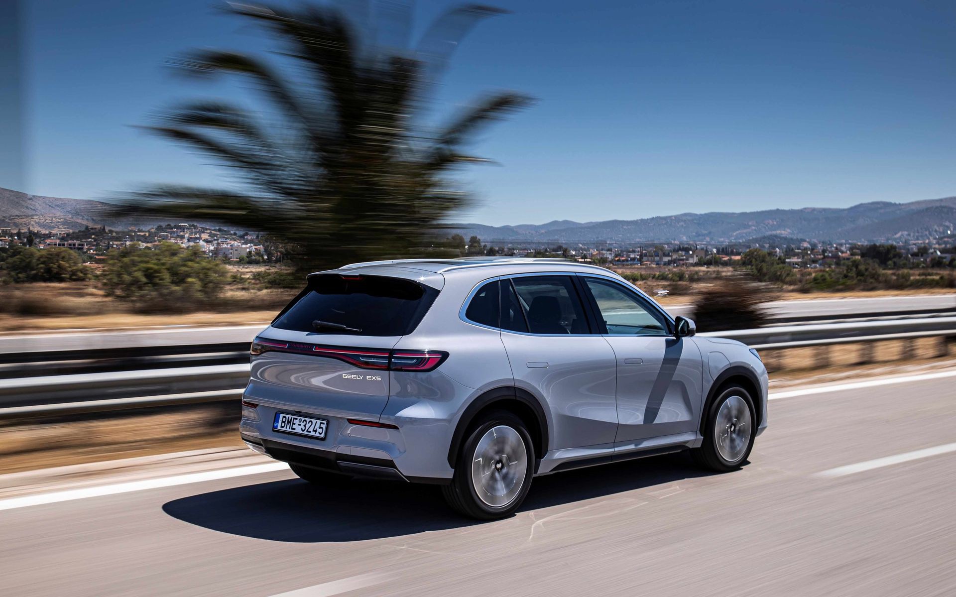 Geely EX5: Το βραβευμένο SUV που έχει τα πάντα - Στην κορυφαία τιμή