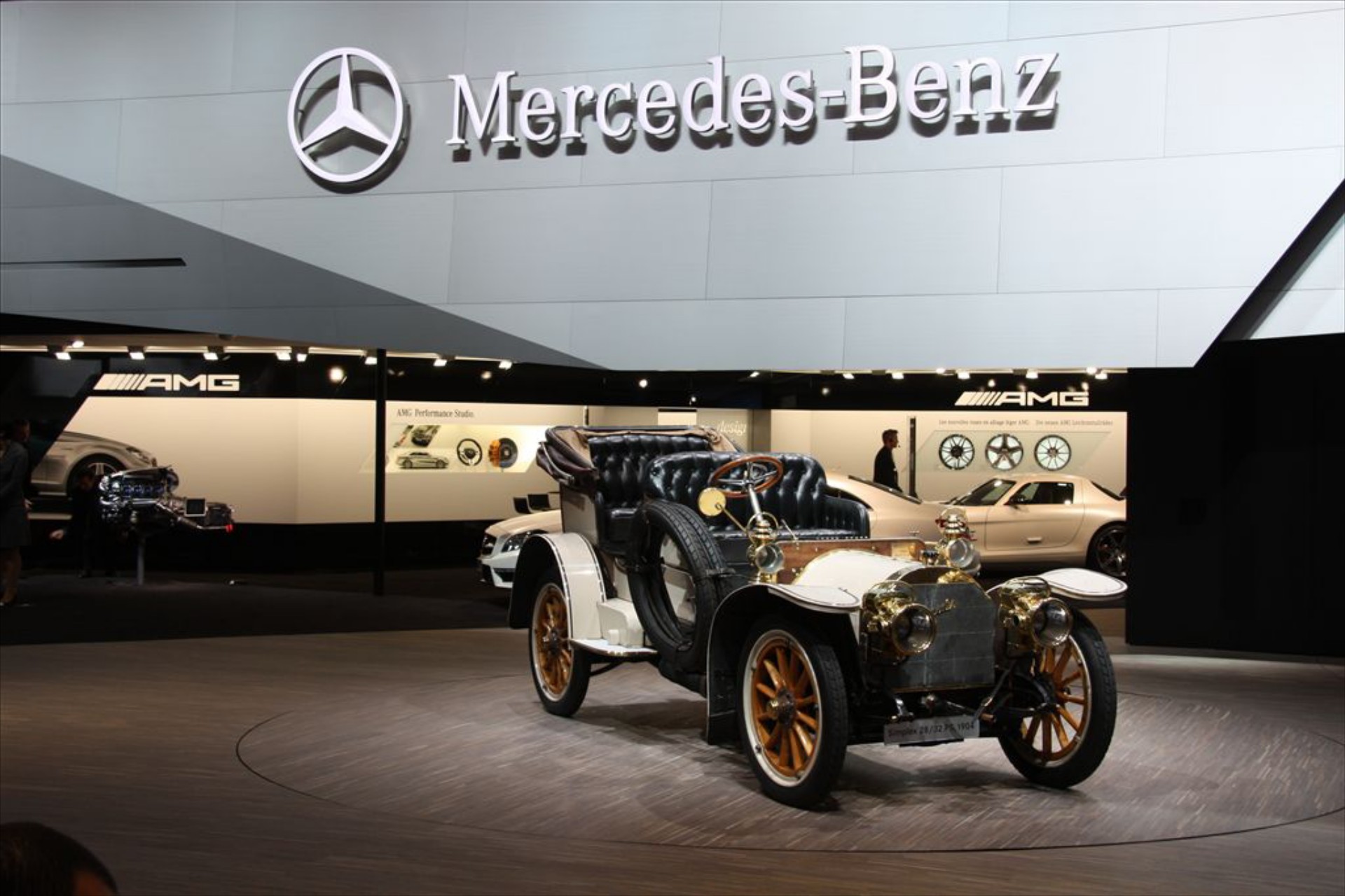 Εκδήλωση Mercedes-Benz & Friends

