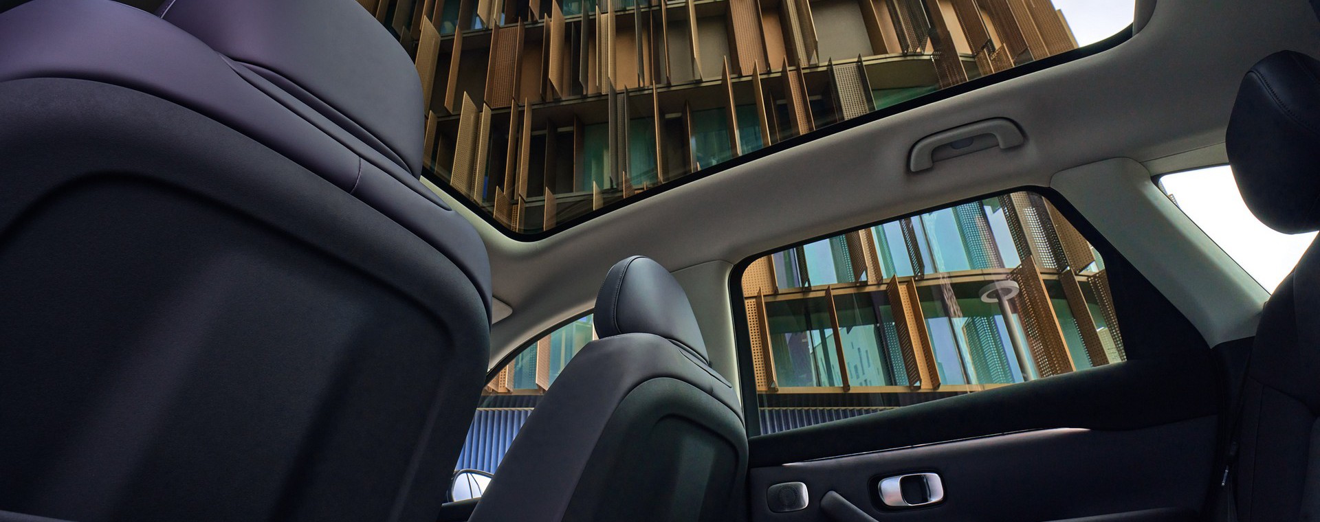 Το ξεχωριστό plug-in Hybrid D-SUV με σχεδόν 1.000 km αυτονομία, σε τιμή πρόκληση!