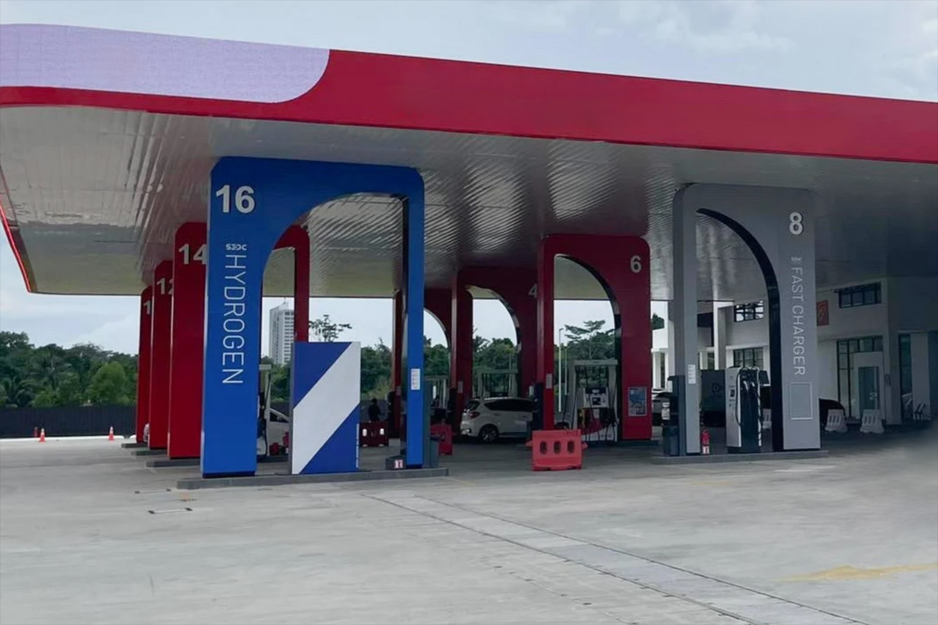 50% έκπτωση σε κάθε γέμισμα του αυτοκινήτου – Ποια εταιρεία κάνει αυτήν τη χριστουγεννιάτικη προσφορά;