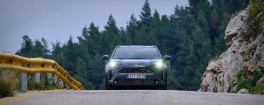 Δοκιμή Toyota Yaris Cross 1.5 Hybrid 130: Ο κυρίαρχος του παιχνιδιού 