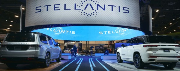Ο από μηχανής Θεός για τον όμιλο Stellantis στην Ευρώπη – Θα φέρει στα ταμεία 2 δις ευρώ
