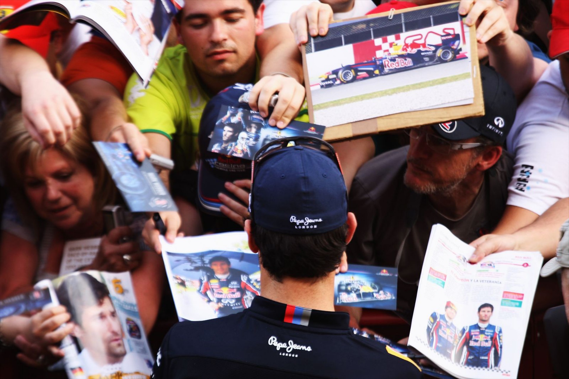 F1: Δυνατές οι RBR στην Ισπανία στα πρώτα ελεύθερα