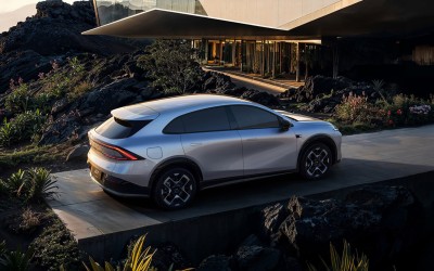 Κυκλοφόρησε το υβριδικό SUV των 24.000 ευρώ με τα 1.700 km αυτονομίας