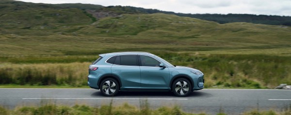 Ετοιμοπαράδοτο C-SUV με 26.990 ευρώ και μπαταρία για 1 εκατ. χιλιόμετρα