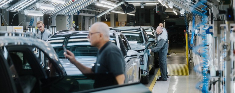 Ήρθε στην Ελλάδα το ηλεκτρικό που φορτίζει πιο γρήγορα από όλα – Τι τιμή έχει; Πού πήρε πινακίδες;