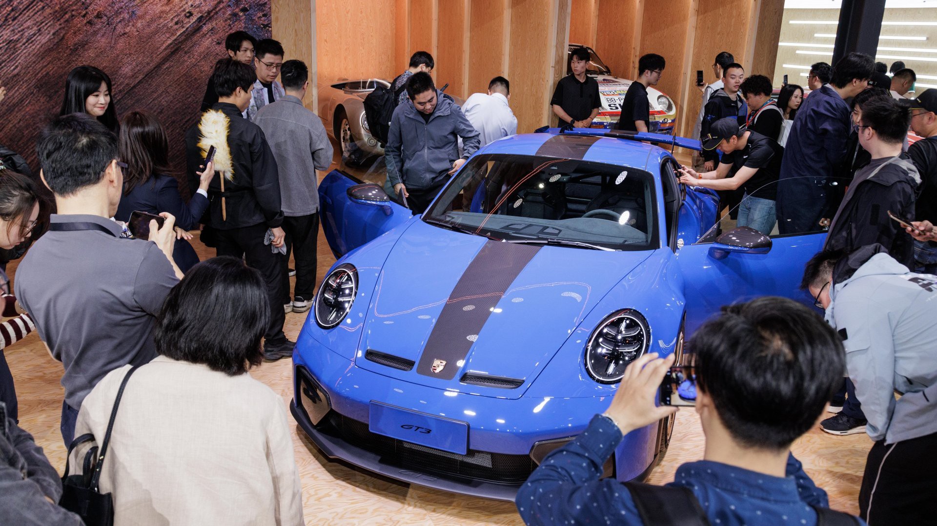 Βενζίνη, υβριδικά ή ηλεκτρικά; - Ποιες Porsche πουλάνε περισσότερο;