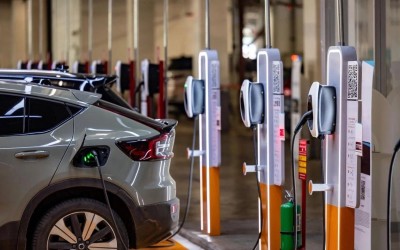 Η χώρα που μπορεί να φορτίσει 40 εκατ. ηλεκτρικά οχήματα – Διαθέτει το μεγαλύτερο δίκτυο στον κόσμο