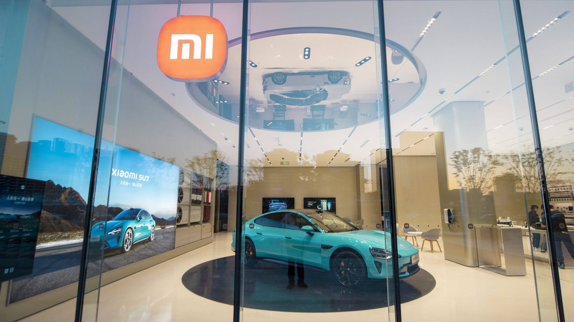 Έρχονται Ελλάδα τα αυτοκίνητα της Xiaomi – Έτσι θα είναι τα καταστήματα 
