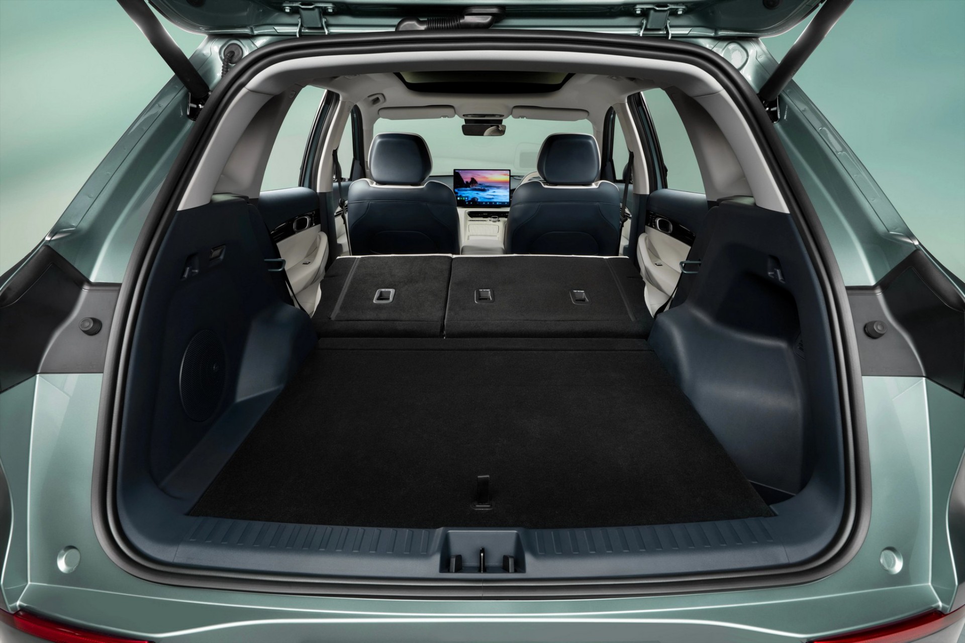 Το κινεζικό C-SUV που αγοράζεις από 239 ευρώ το μήνα και με 0% επιτόκιο – Τι προκαταβολή έχει 