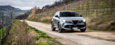 Δοκιμή Alfa Romeo Junior Ibrida Q4: Το παζλ συμπληρώθηκε