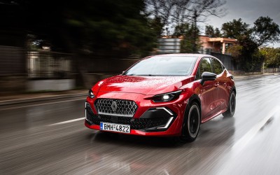 Οδηγούμε στην Ελλάδα το νέο Renault Clio - Τιμές και εκδόσεις