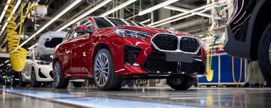Το εργοστάσιο της BMW που παράγει ένα μοντέλο κάθε 57’’ – Η ναυαρχίδα της φίρμας