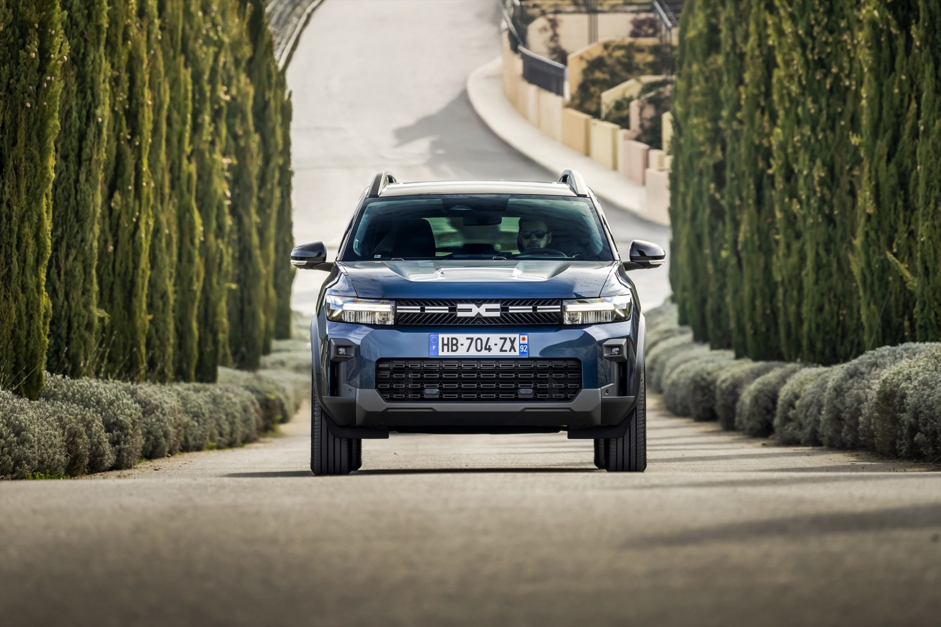 Βρήκε φλέβα χρυσού η Dacia - Το νέο SUV των 23.800 ευρώ αγόρασαν ήδη 100.000 οδηγοί