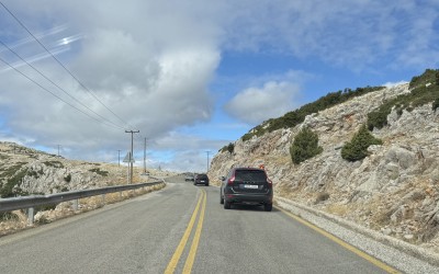 Η πινακίδα που συναντάμε στην επαρχία – Ελάχιστοι ξέρουν τι σημαίνει 