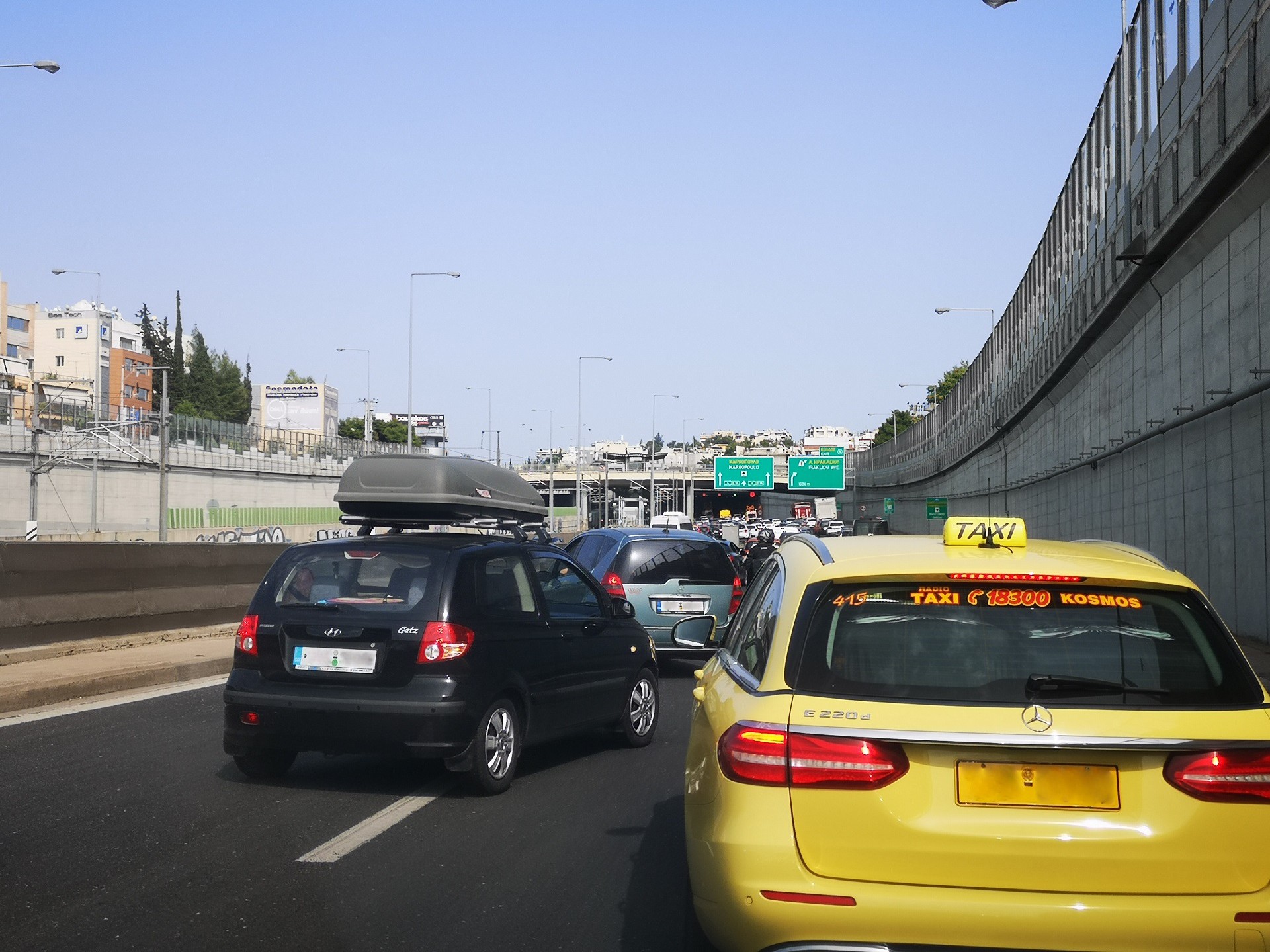 Τι συμβαίνει στην Αττική Οδό; Γιατί έχουν μπλοκάρει όλοι οι δρόμοι; 