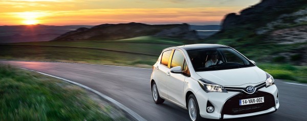 Γιατί το Toyota Yaris Hybrid του 2015 είναι τόσο ακριβό;