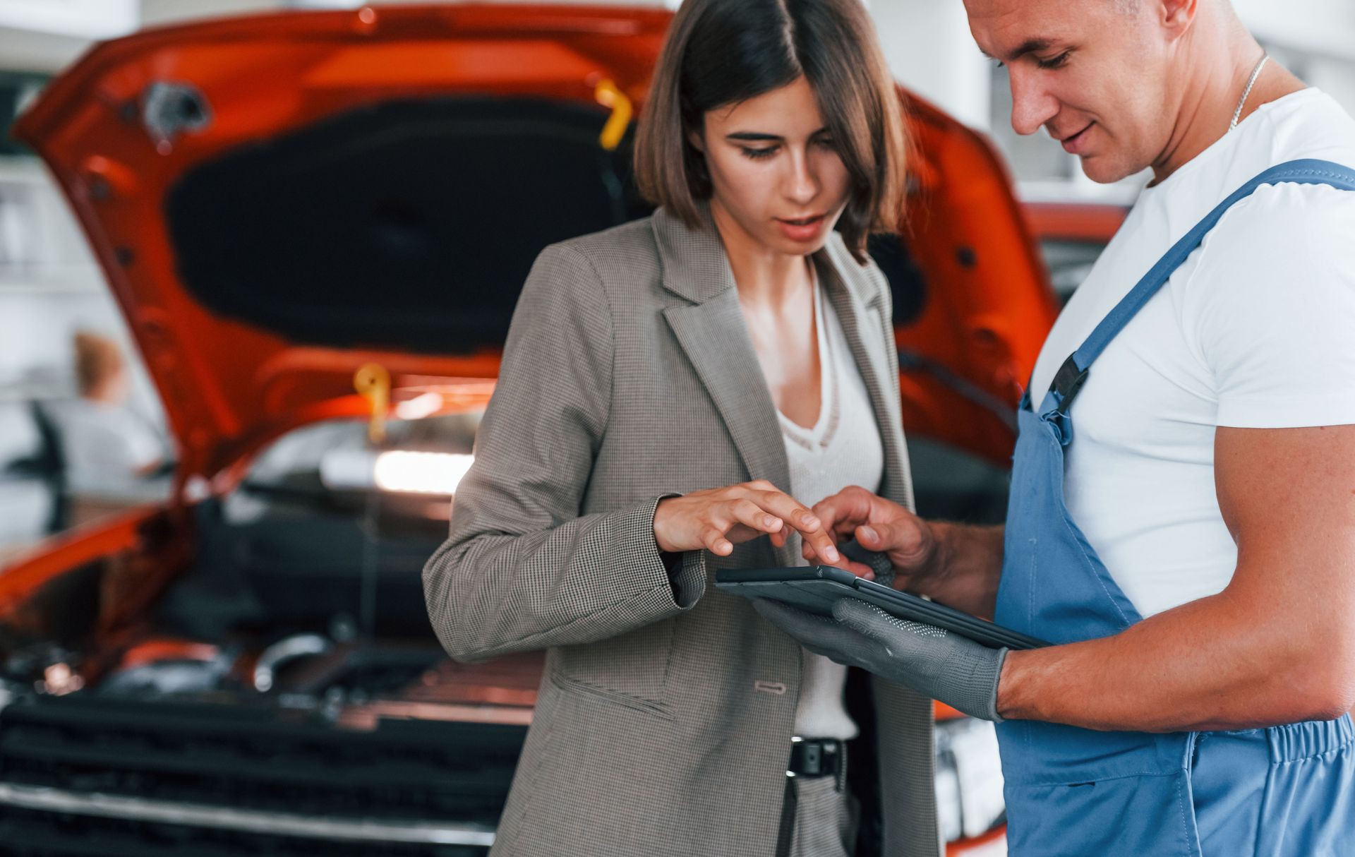 Γυναίκα πήγε το αυτοκίνητο για «δωρεάν αλλαγή λαδιών» και την κορόιδεψαν 