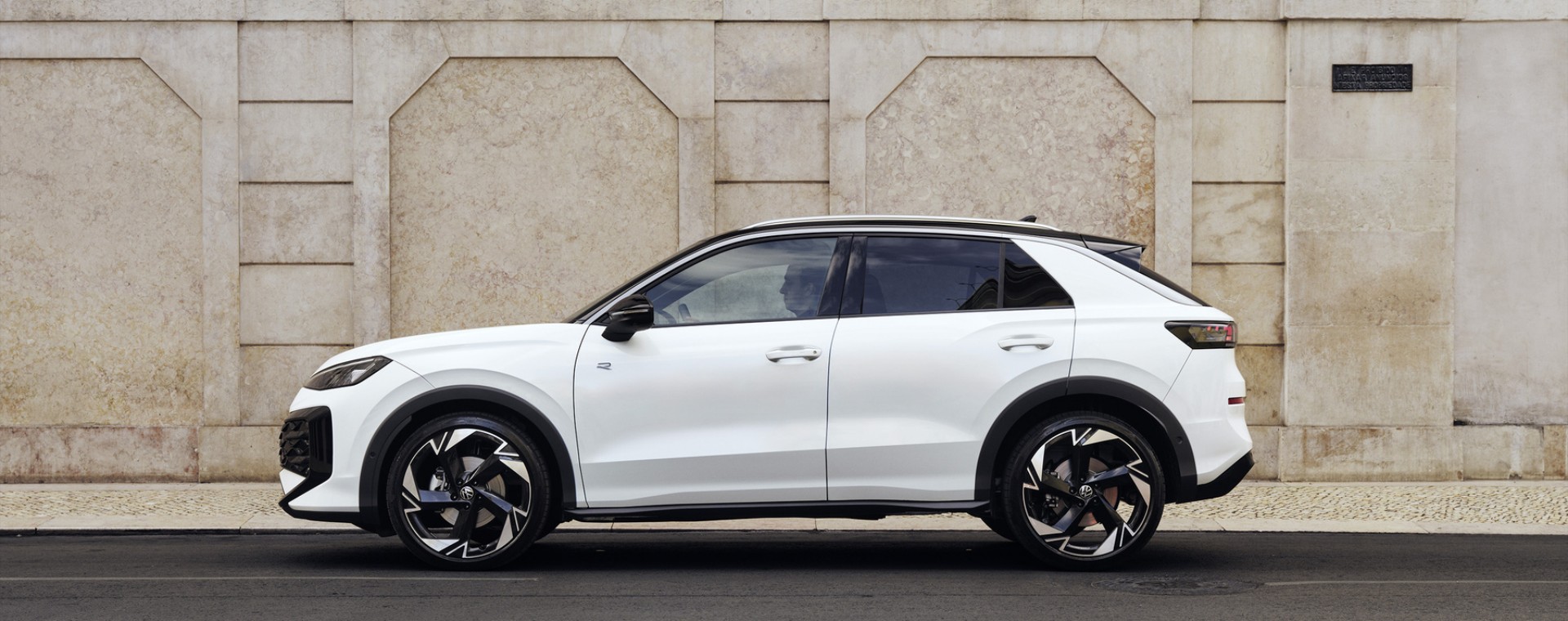 Η μάρκα που πούλησε 100.228 αυτοκίνητα σε ένα μήνα στην Ευρώπη – Έχει τα top SUV