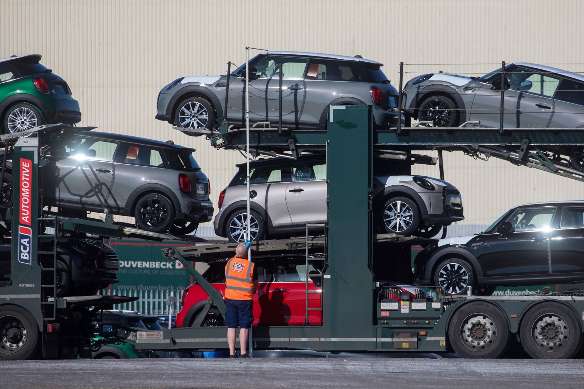 Ο μεγαλύτερος έμπορος αυτοκινήτων της Ευρώπης μιλάει για τα ηλεκτρικά – Ας τον ακούσουμε