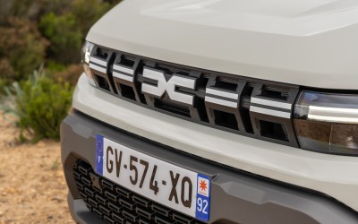 Έρχεται νέο crossover από τη Dacia - Αυτό είναι το όνομα του!