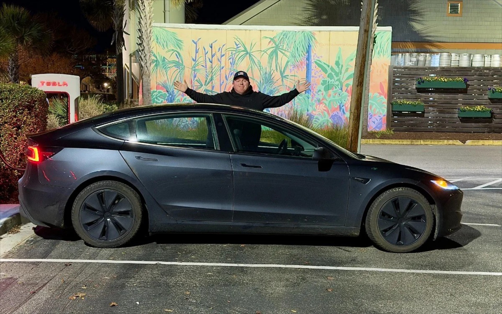 Τι κάνει έξαλλους τους κατόχους Tesla;