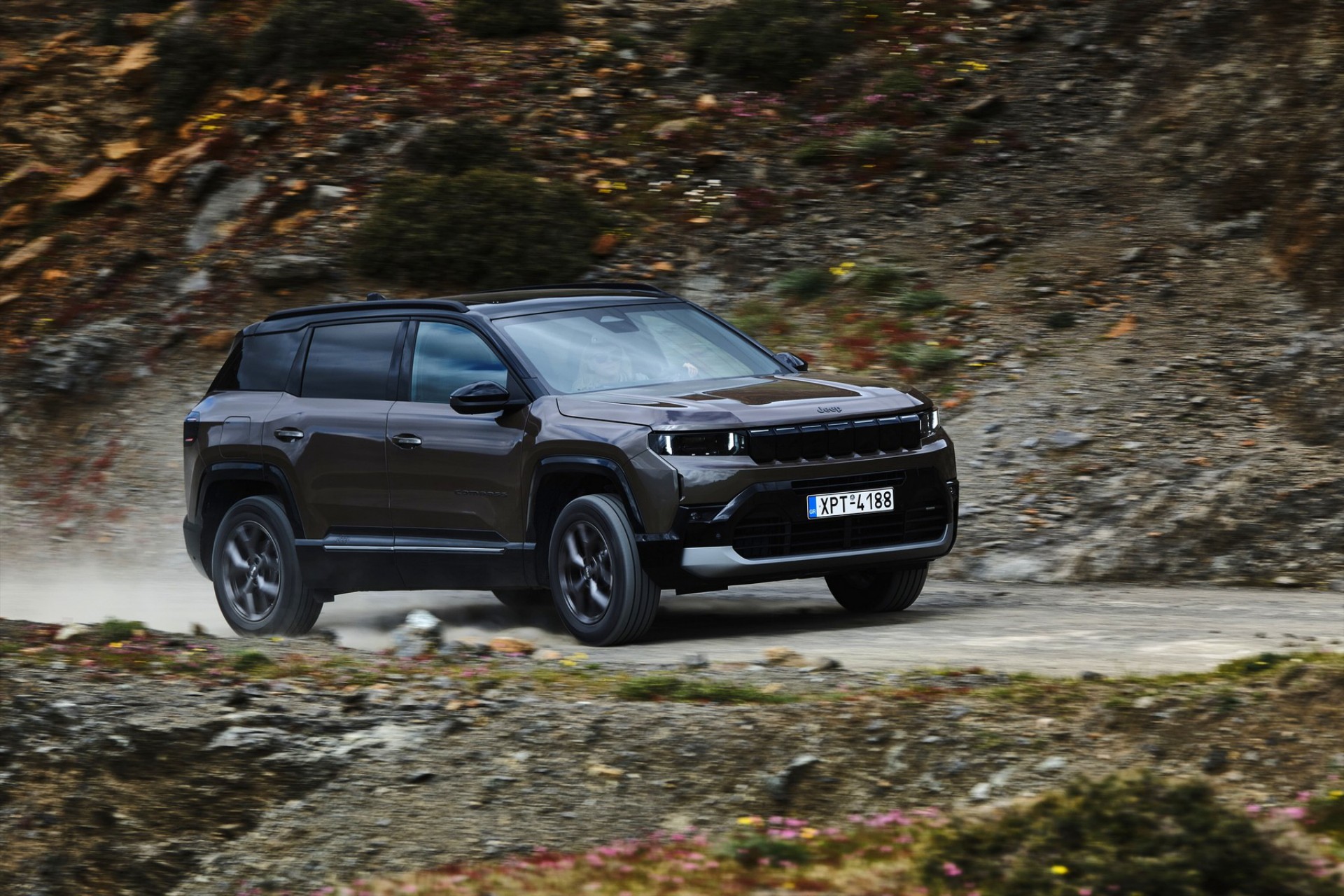 Πήρε πινακίδες στην Ελλάδα το νέο Jeep Compass – Και είναι φθηνότερο από την Ιταλία (δείτε τις τιμές) 
