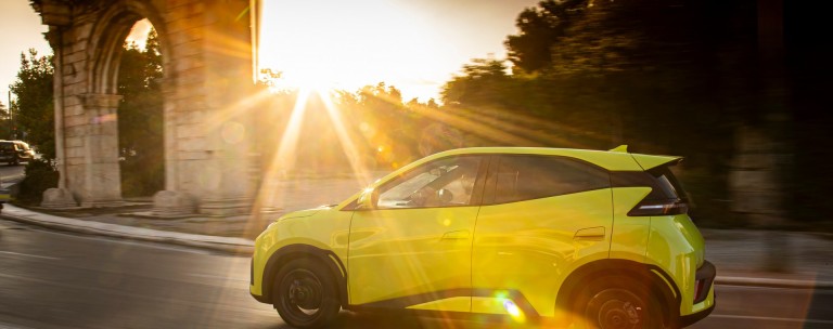 BYD Dolphin Surf – Δοκιμάζουμε τη μεσαία έκδοση, τι χάνεις και τι κερδίζεις;