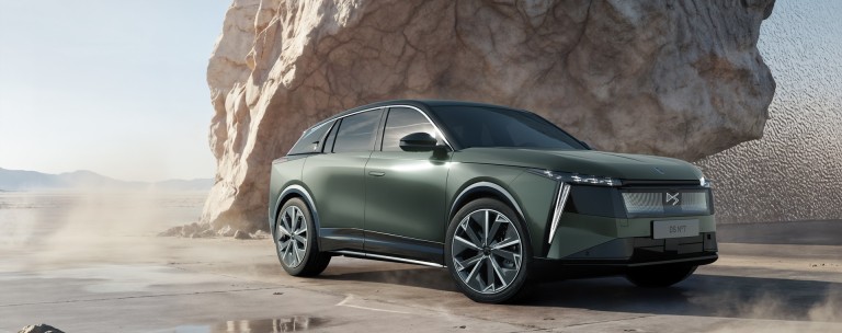 Η DS λανσάρει το πιο ιδιαίτερο SUV - Έχει τιμόνι Χ και αυτονομία 1.000 km! 