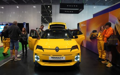 Αυτά είναι τα εισοδηματικά κριτήρια για το Κοινωνικό Leasing – Πότε ανοίγει, πόσο θα διαρκέσει, τι αυτοκίνητα περιλαμβάνει