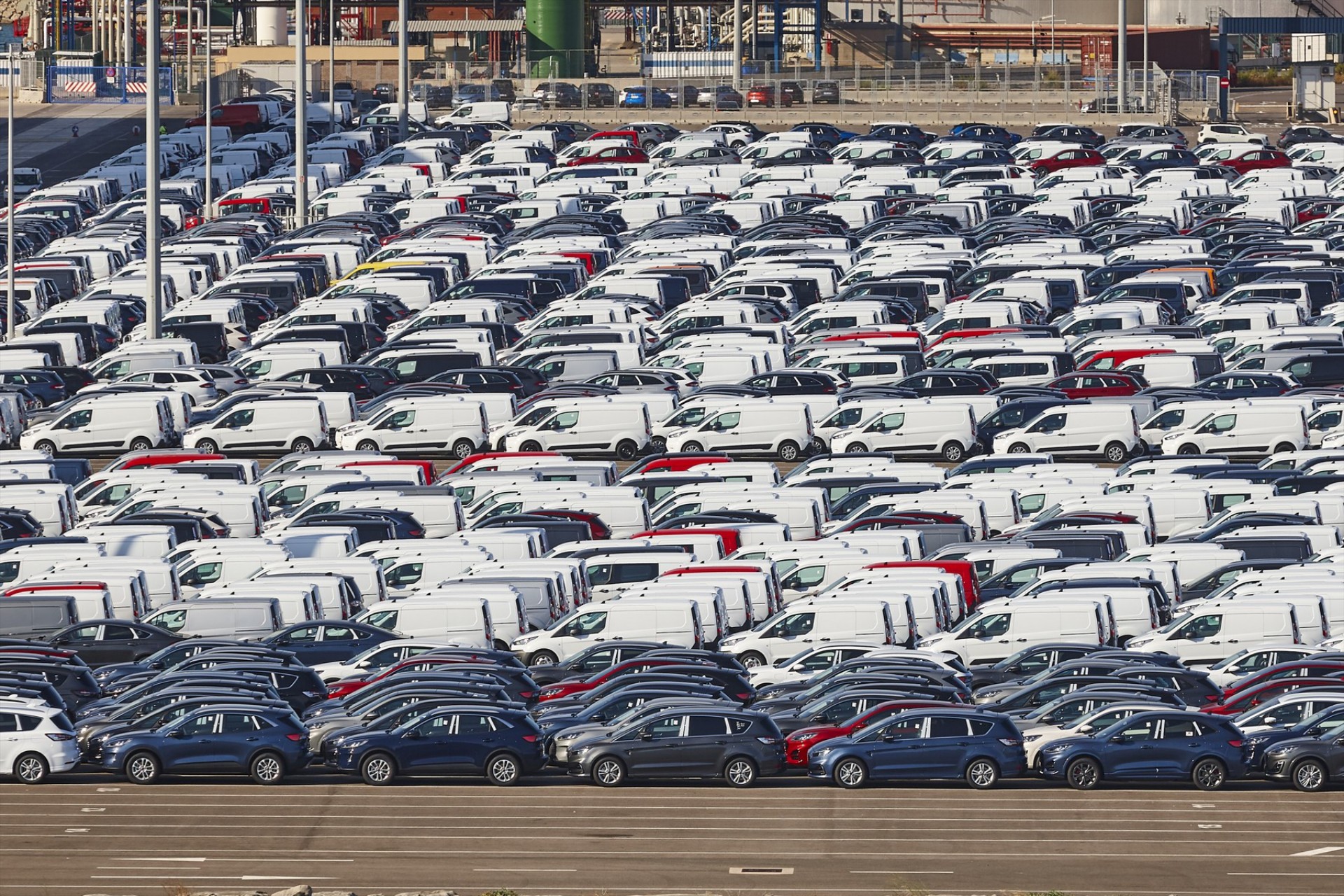 Η ελληνική εταιρεία με τα 65.000 αυτοκίνητα - Έκανε ρεκόρ τζίρου με 1 δισ ευρώ 